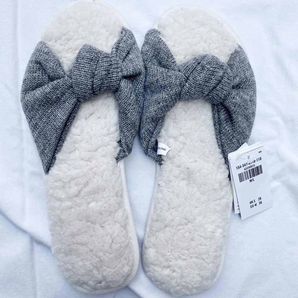 Abercrombie & Fitch Slippers